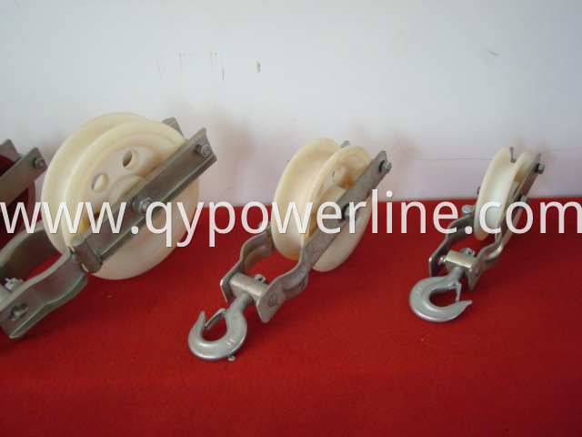 Wire rope sheave pulley